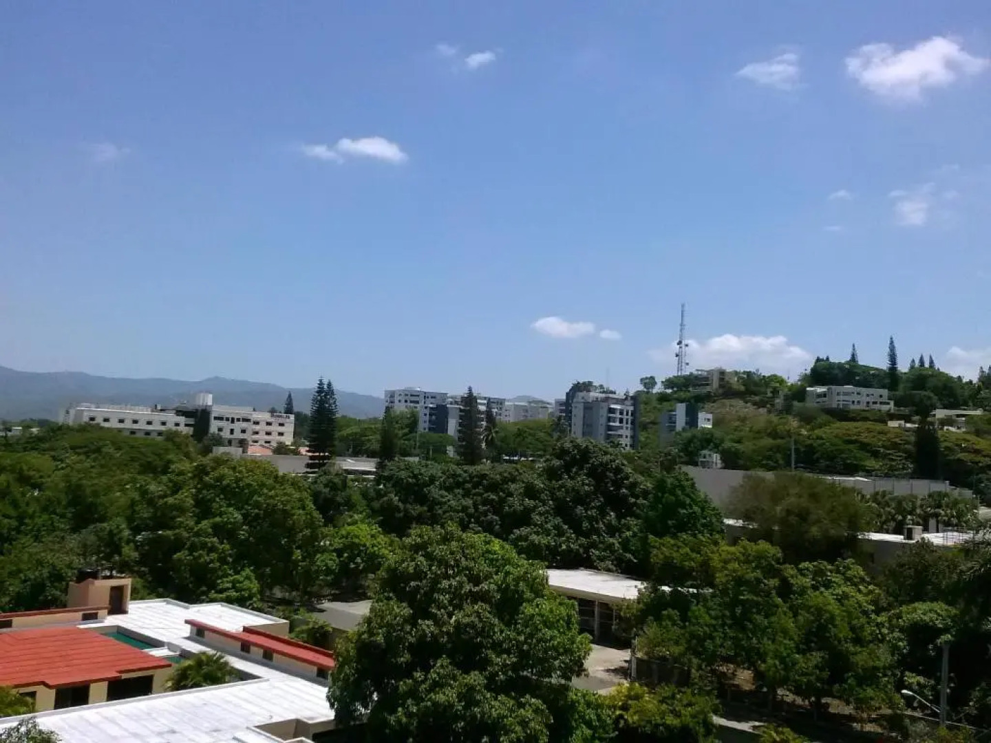 Aparta Hotel Jardines Metropolitanos