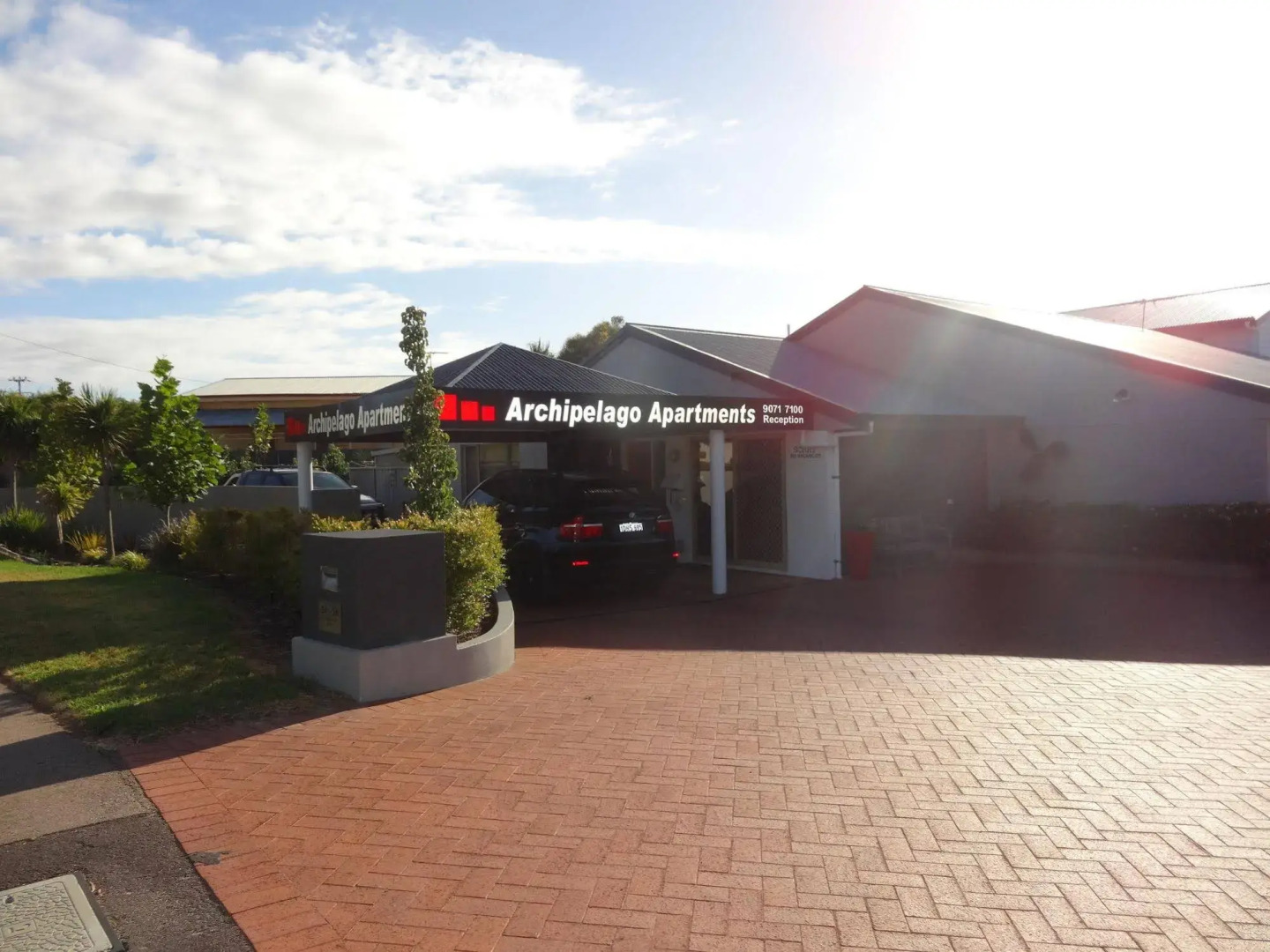 Archipelago Apartments