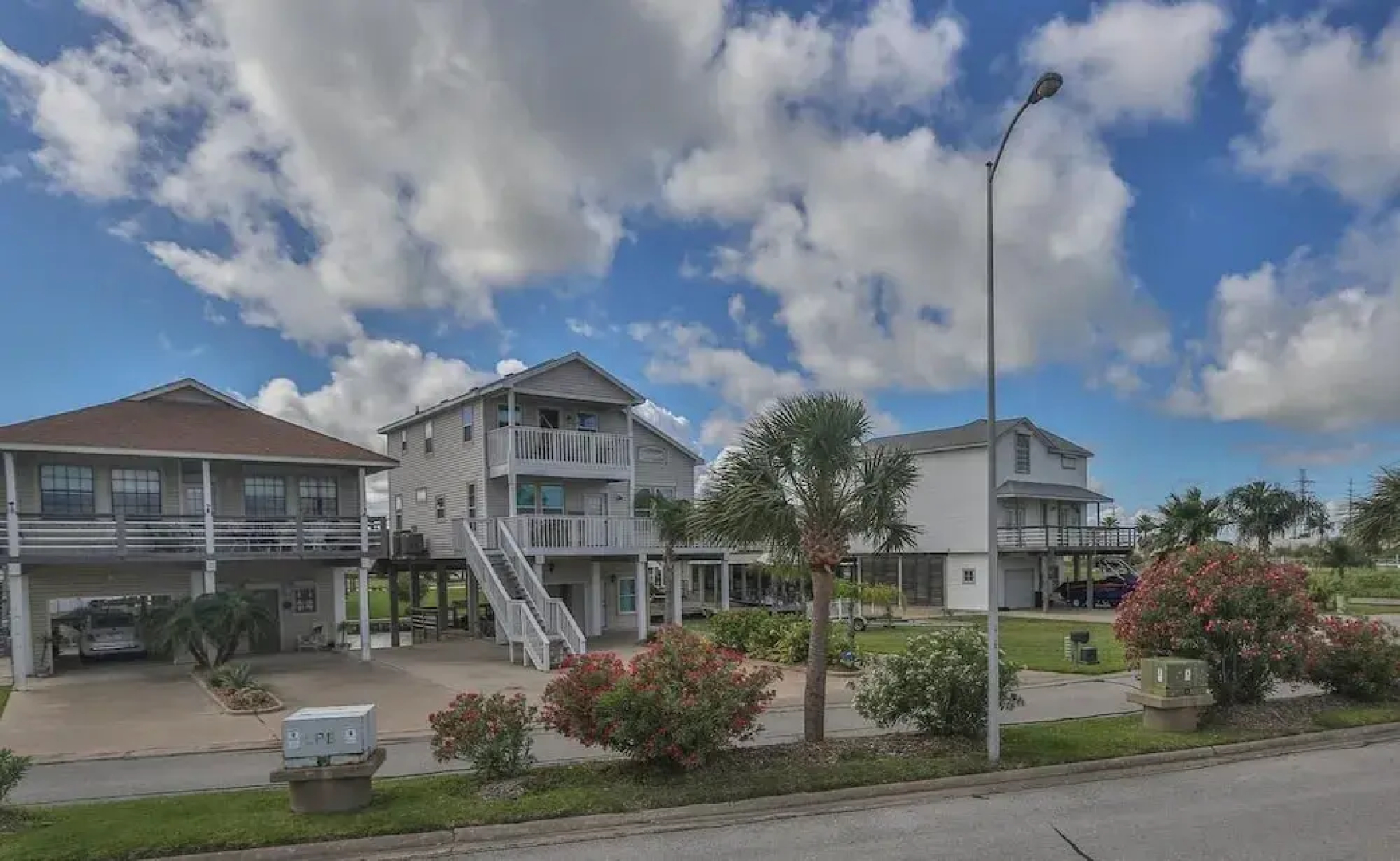 Tropical Oasis In Beautiful Galveston-tiki Island 3 Bedroom Home by Redawning