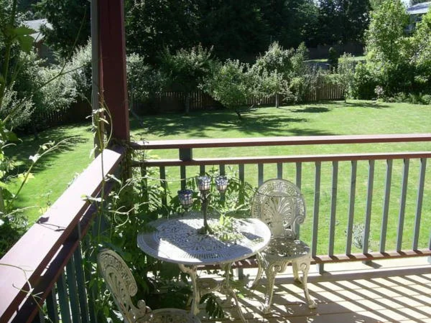 The Artist and The Quiltmaker - Victorian Bed and Breakfast