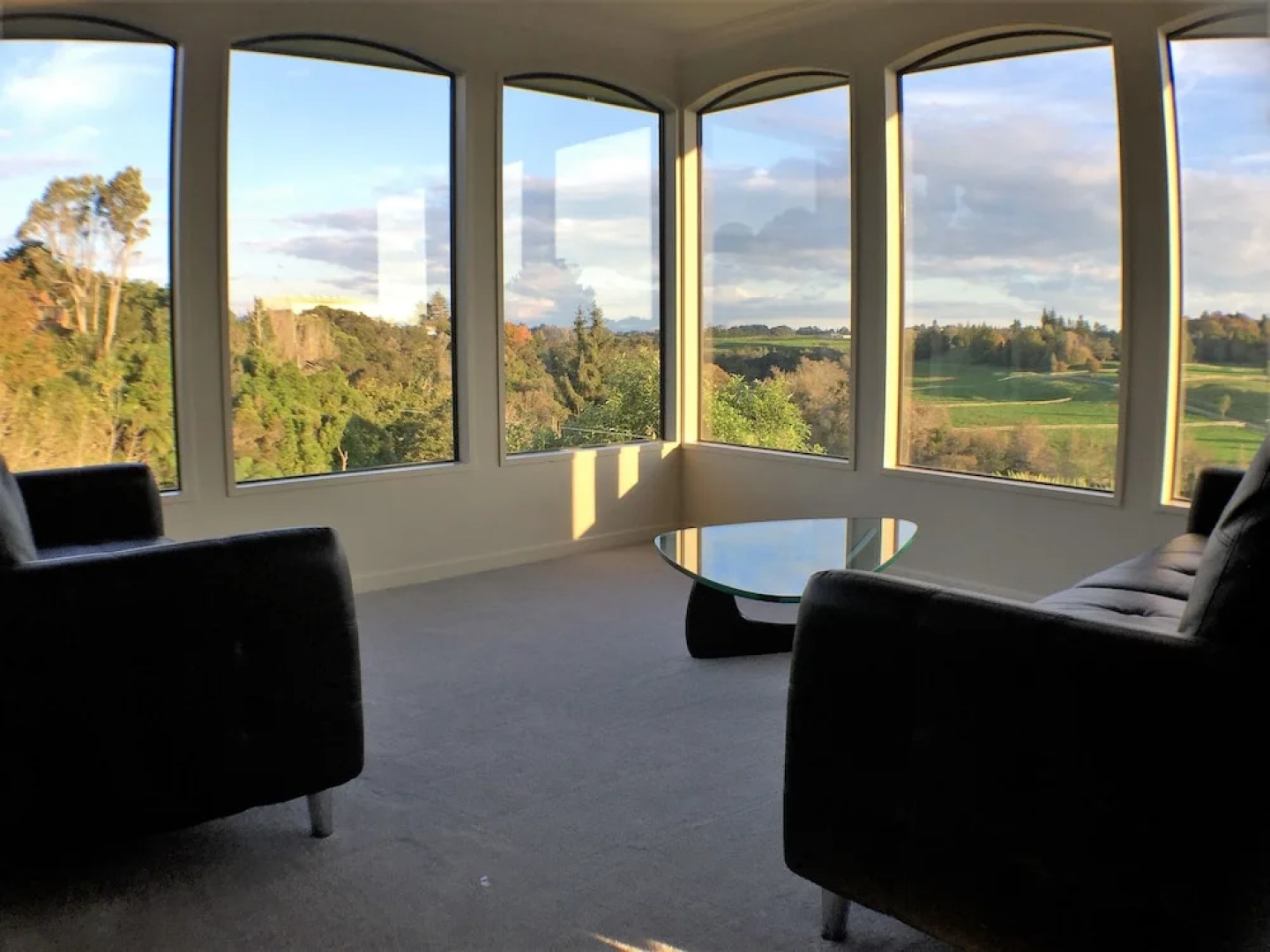 Luxury Country Views in Riverlea