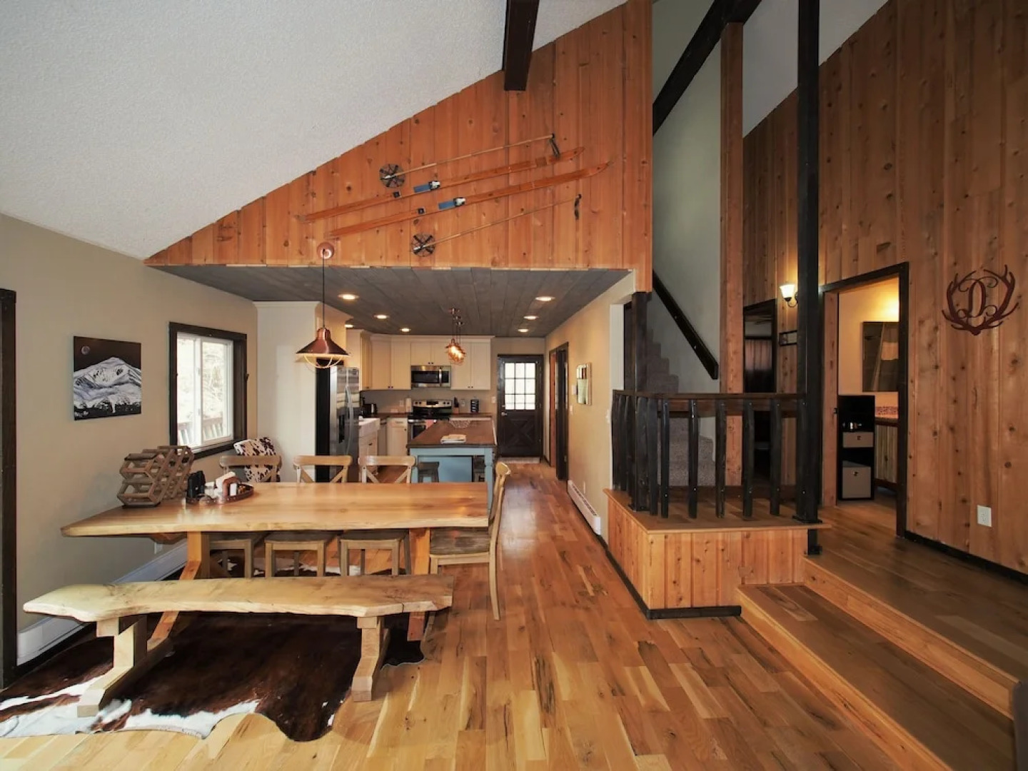 Rippling Waters- 4 Bedroom With hot tub on Chalk Creek 4 Bedrooms 2 Ba