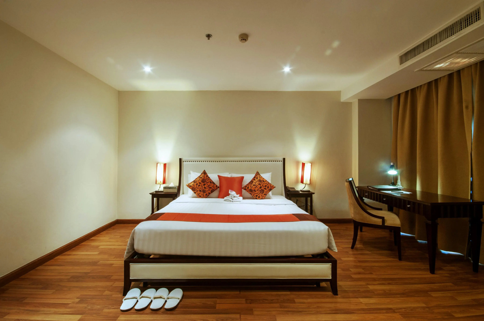 Отель The Bless Hotel and Residence