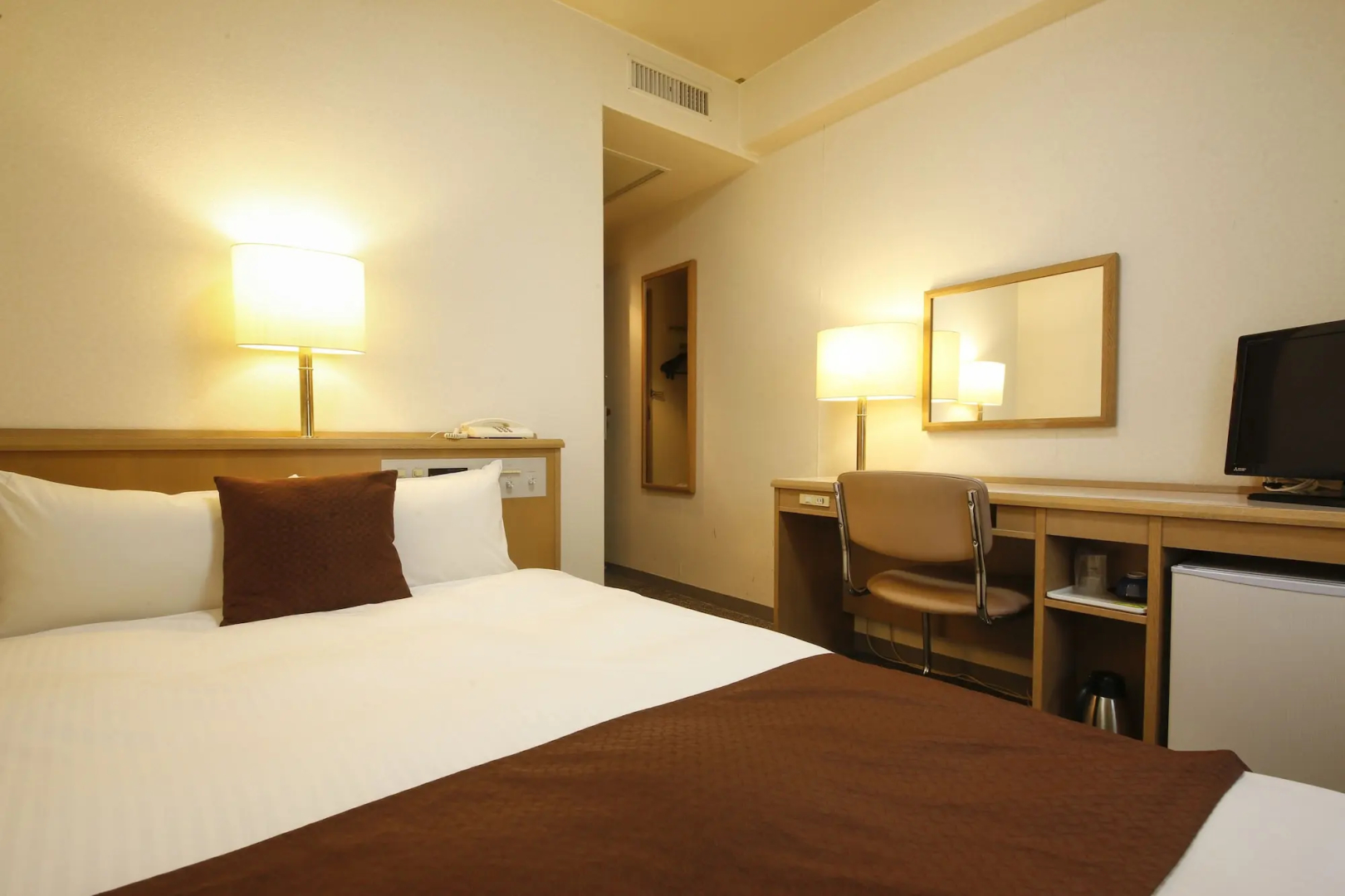 Shin Osaka Sunny Stone Hotel