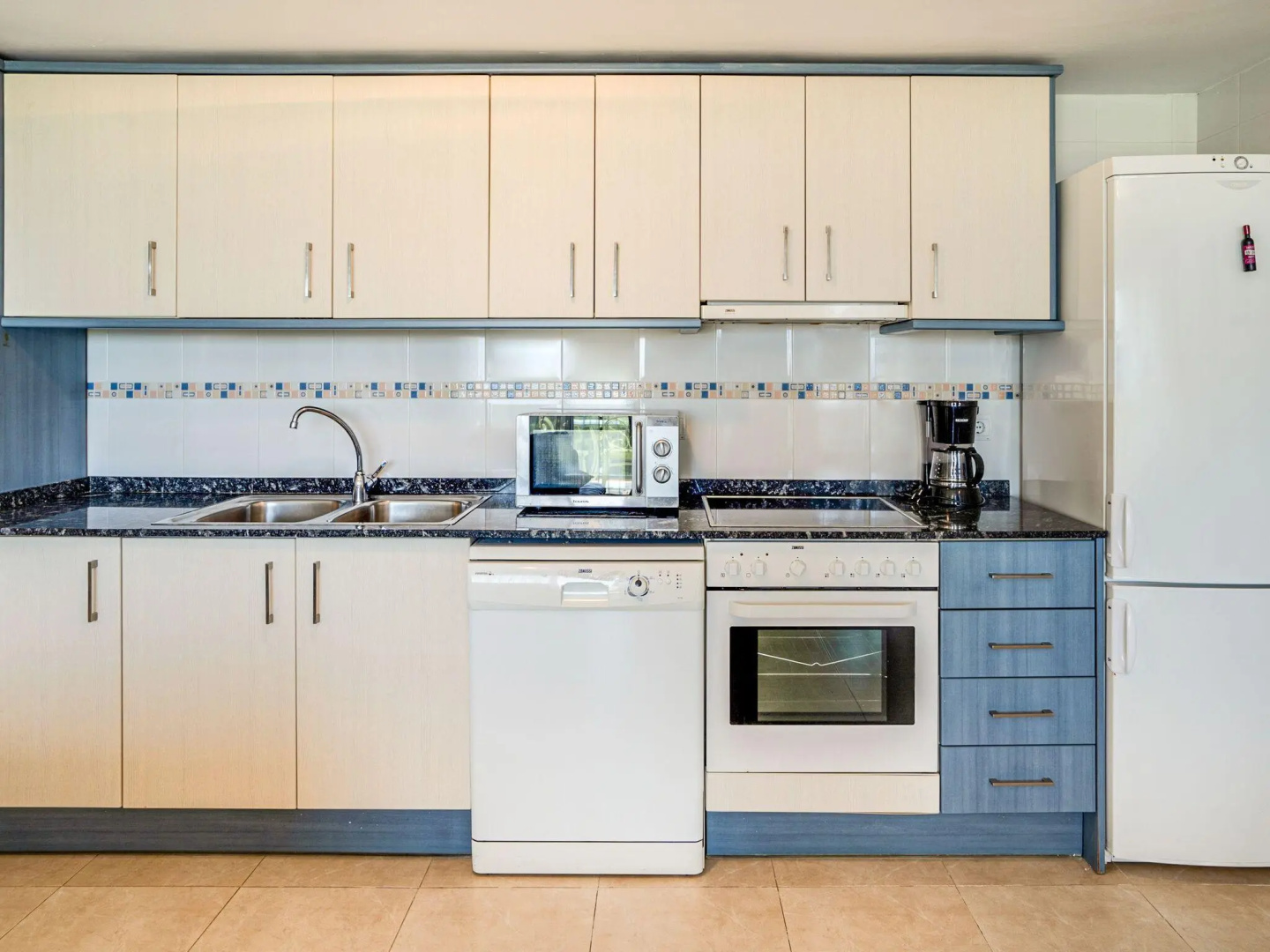Comfortable Apartment in L'Eucaliptus with Swimming Pool