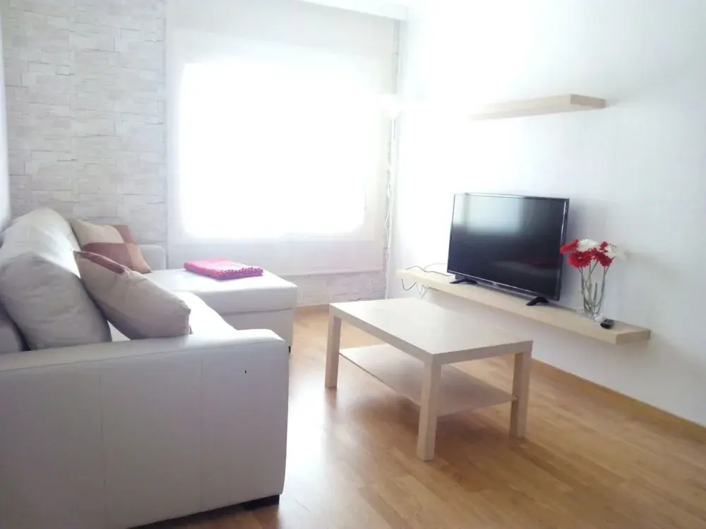 Laura House - The Style Airport Barcelona