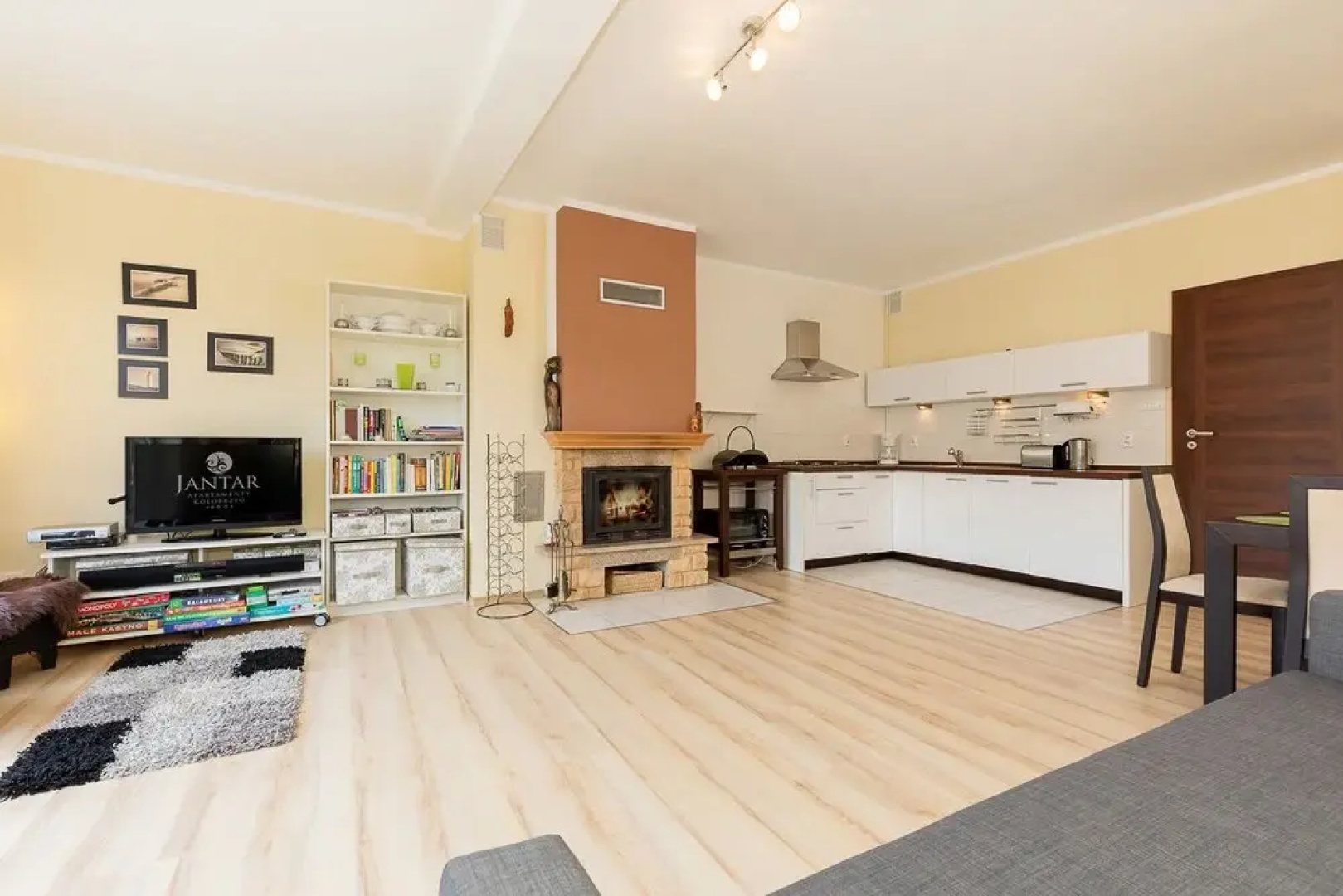 Jantar Rodzinny apartament z ogrodem