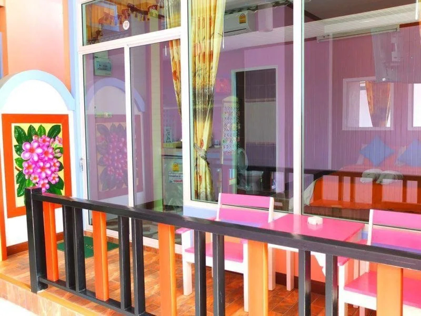 Baan Tonpai Koh Larn