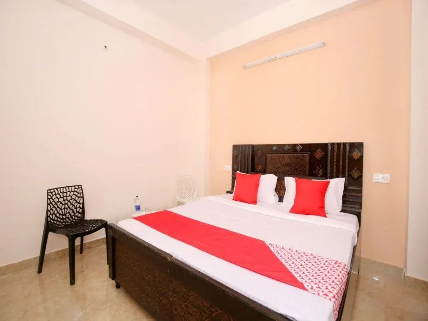 OYO 13433 Home Kasauli View 2BHK Dharampur