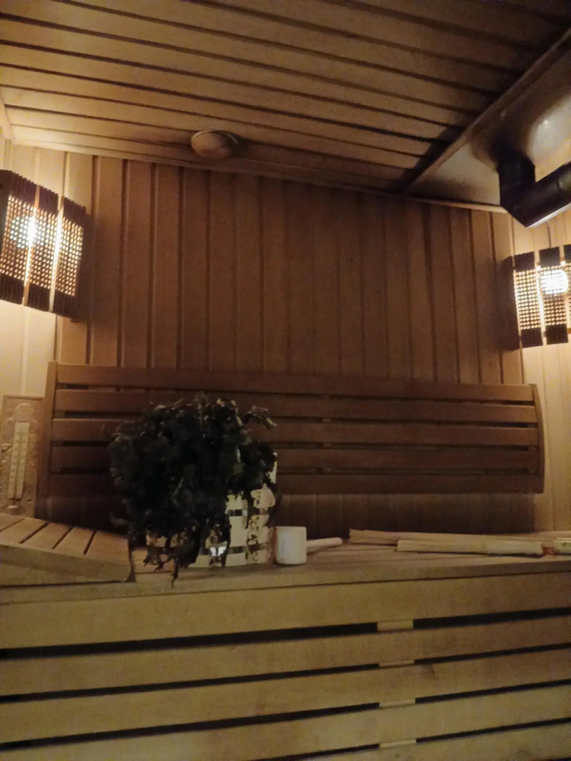 Дом с русской баней на дровах и бассейном в Жаворонках