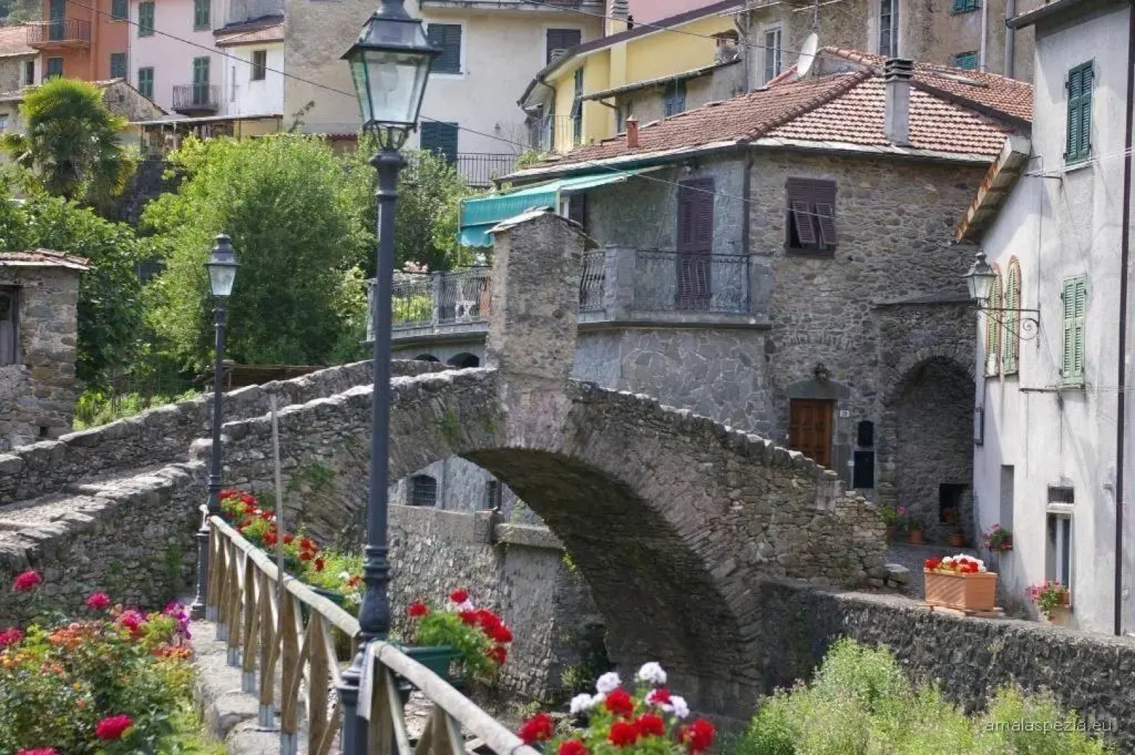 Monterosso Pretty Floor in 5 Terre- Ca di Renzo