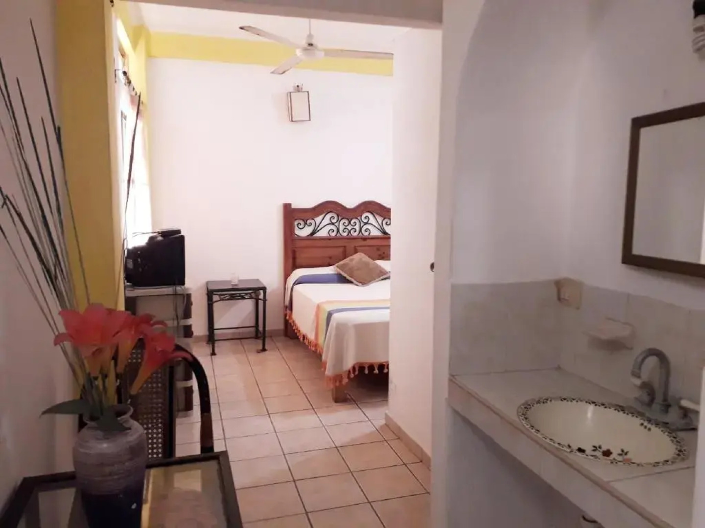 Casa Ana Ruth Hotel y Suites