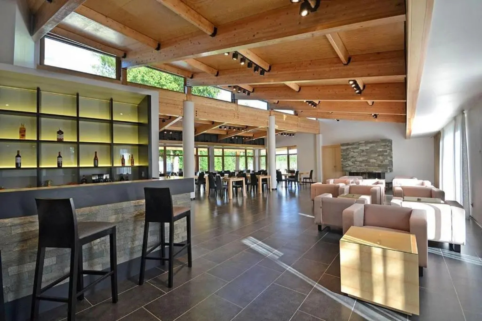 Rezydencja nad jeziorem - Pestkownica