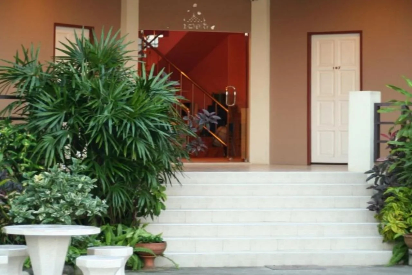 Baan Chomphu