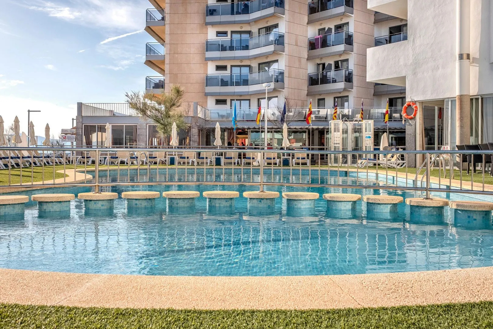 Отель THB Gran Bahia Hotel and Apartments