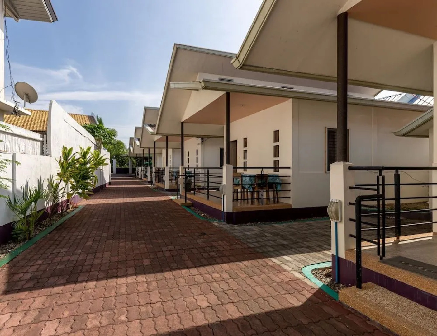 ZEN Rooms Ice Bear Inn Panglao