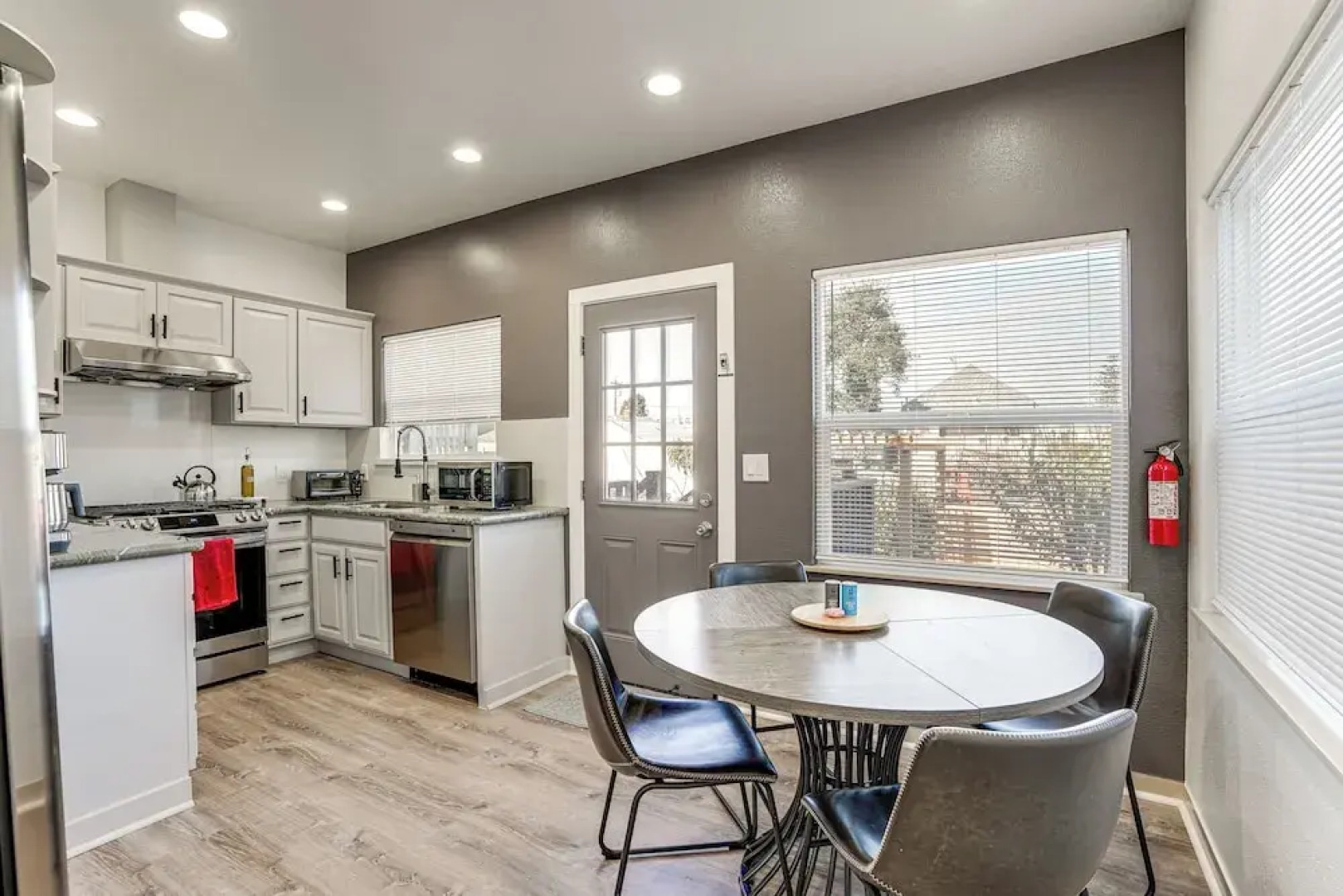 Walk to Crab Cove Beach: Alameda Home w/ Game Room