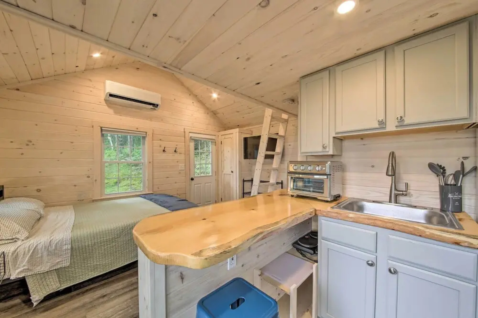Idyllic Edgecomb Forest Studio w/ Deck & Balcony!