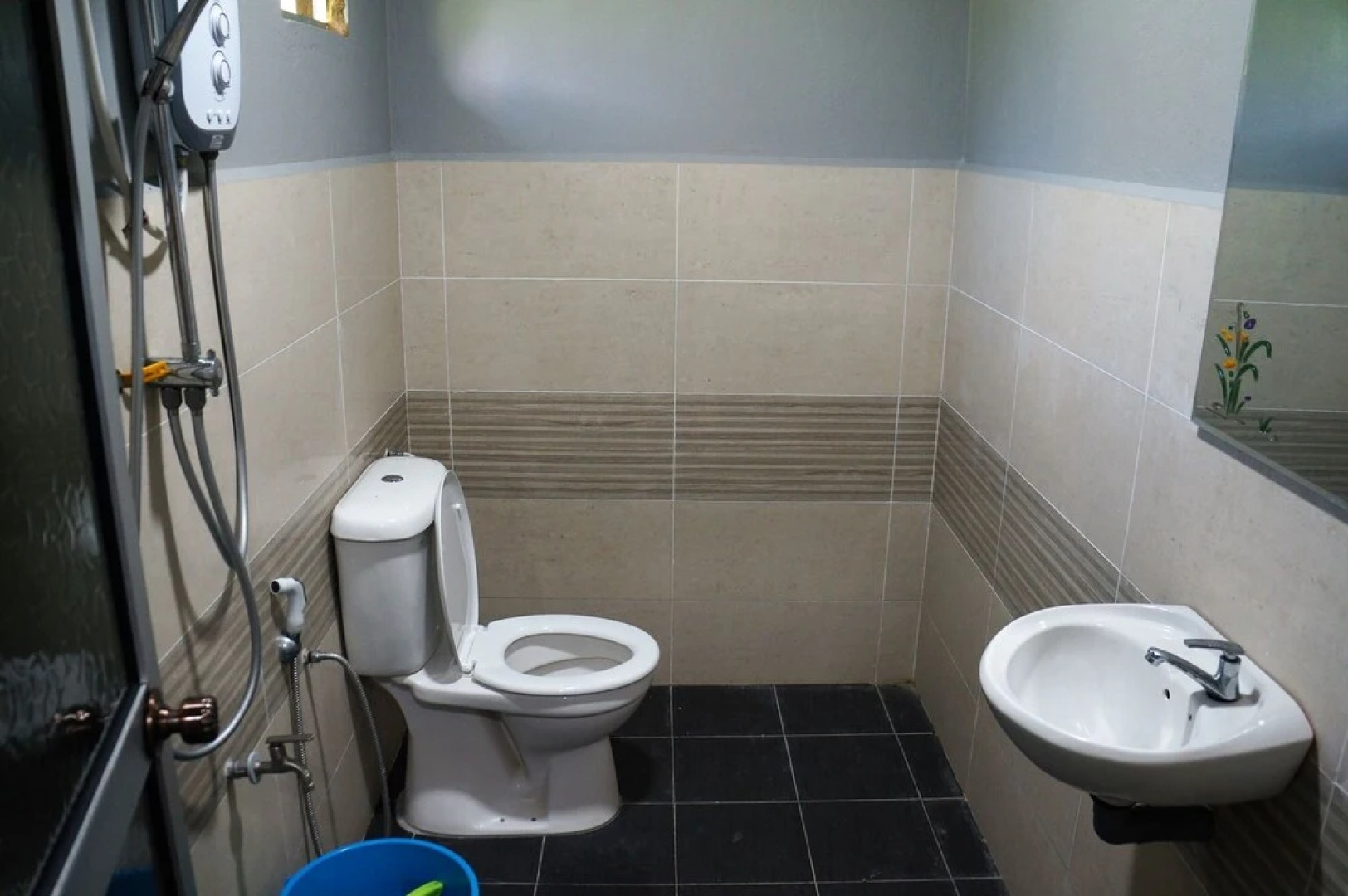 OYO 90517 Kevno Homestay