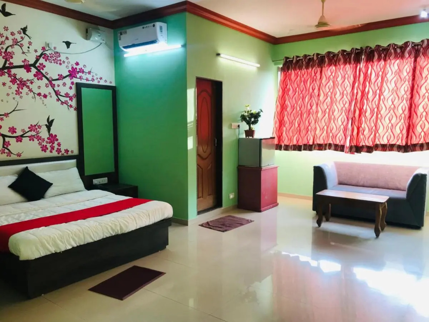 OYO 26603 Hotel Prakash International