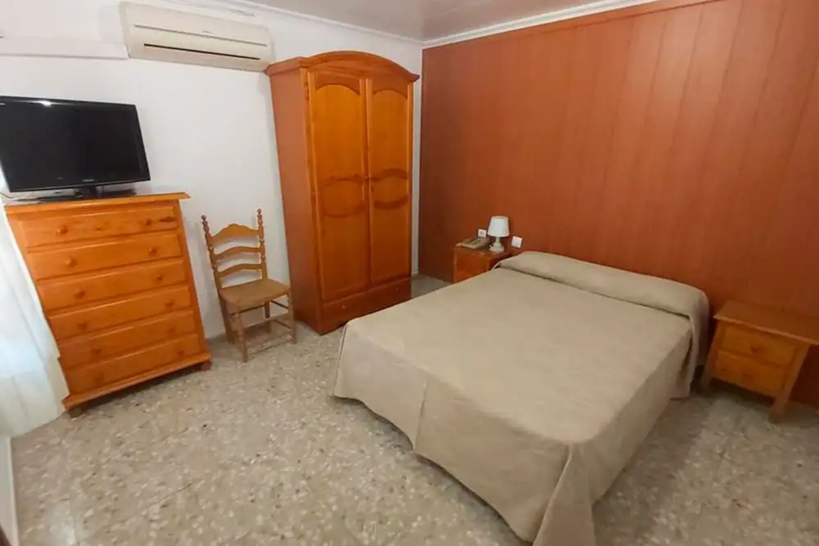 Hostal Casa Antonio by Vivere Stays