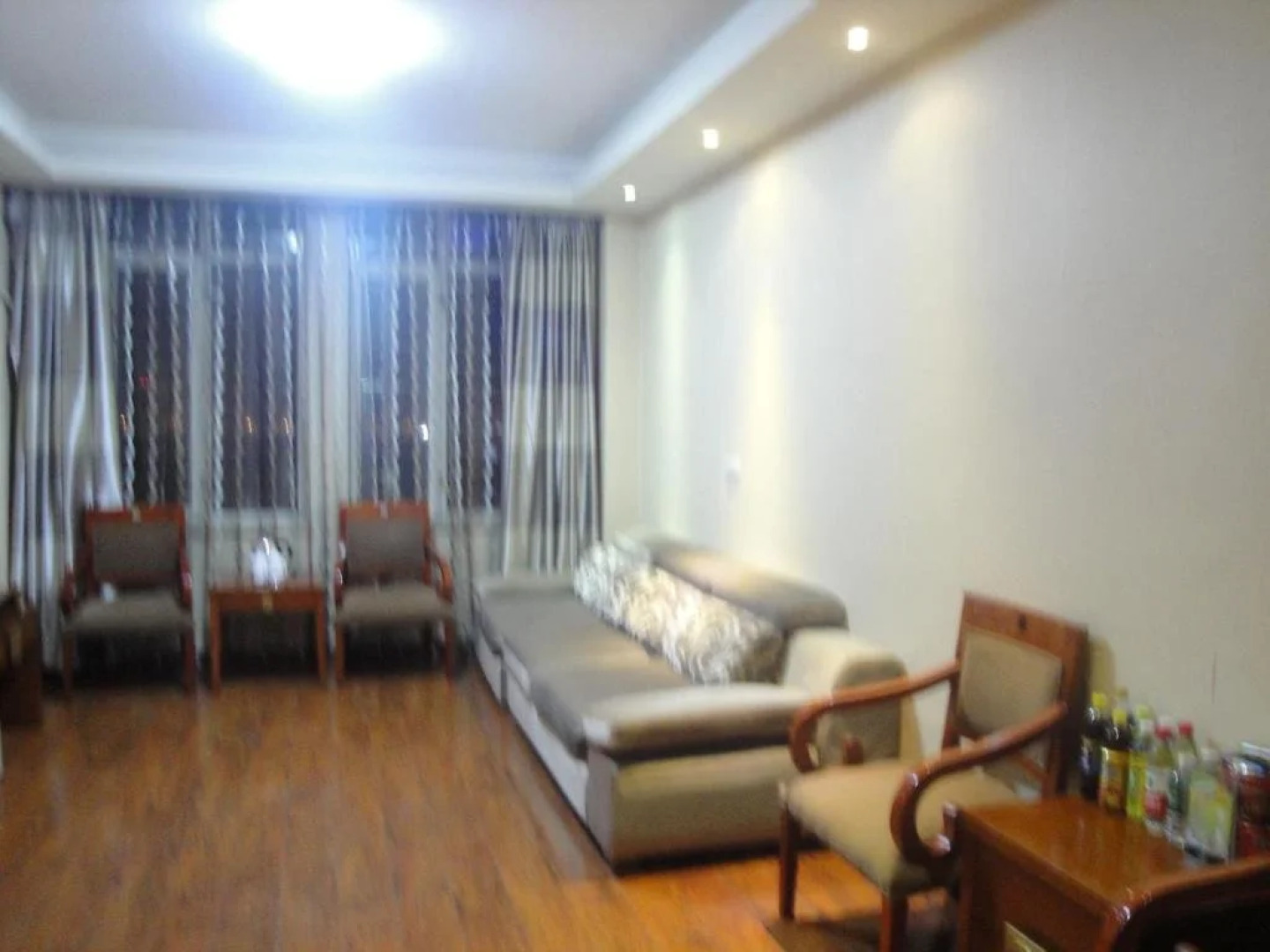 Mudanjiang Wan Zai Business Hotel