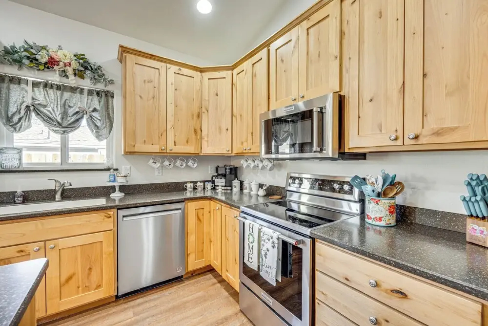 1 Mi to Main St & Riverwalk: Home in Canon City