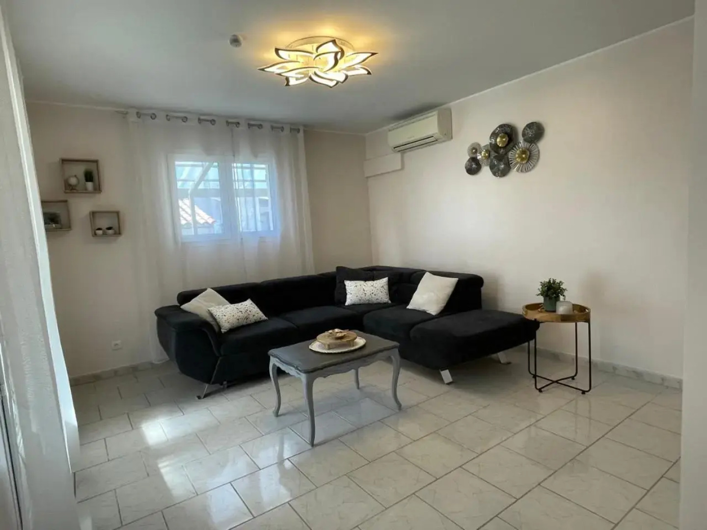 Le Palmier de Mira - Entre Uzege Et Cevennes