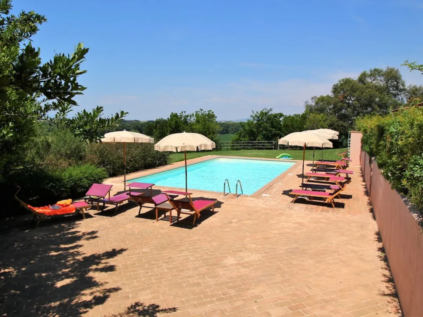 Exotic Farmhouse in Montalto di Castro near Sea