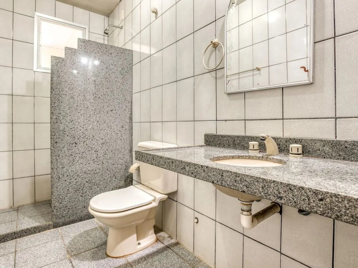 Piúma Palace Hotel, Lourdes