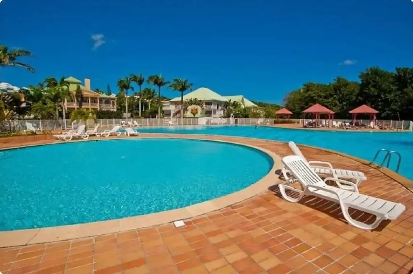 Anse des Rochers Beach & Pool Resort