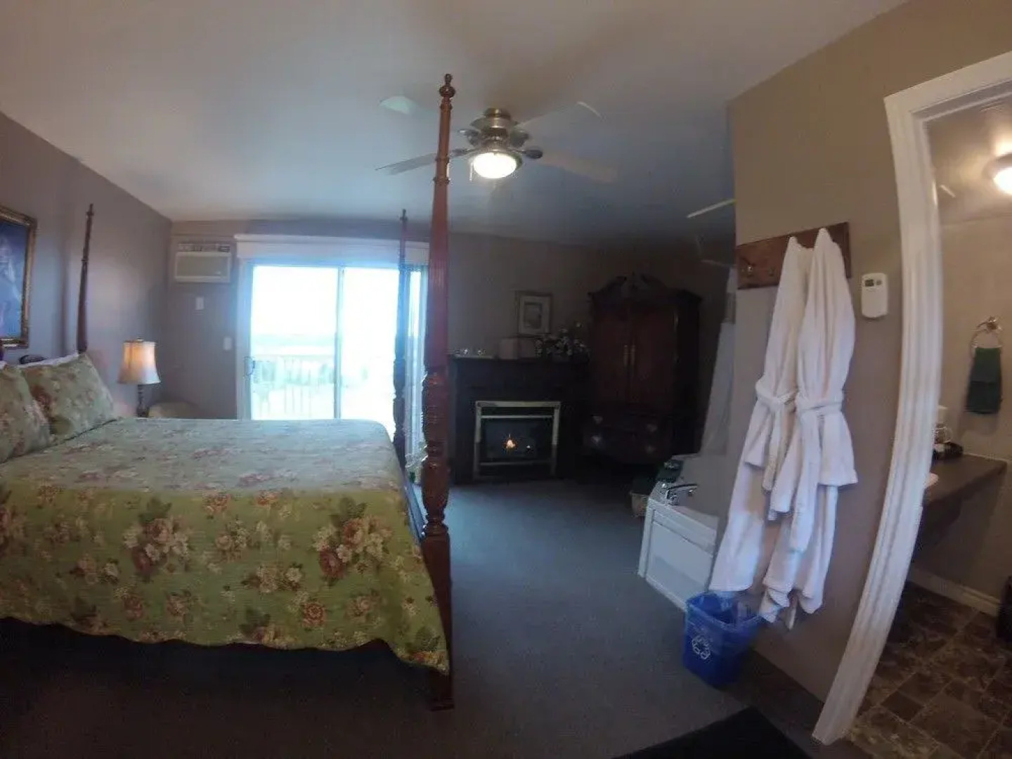 Waterview On The Bay