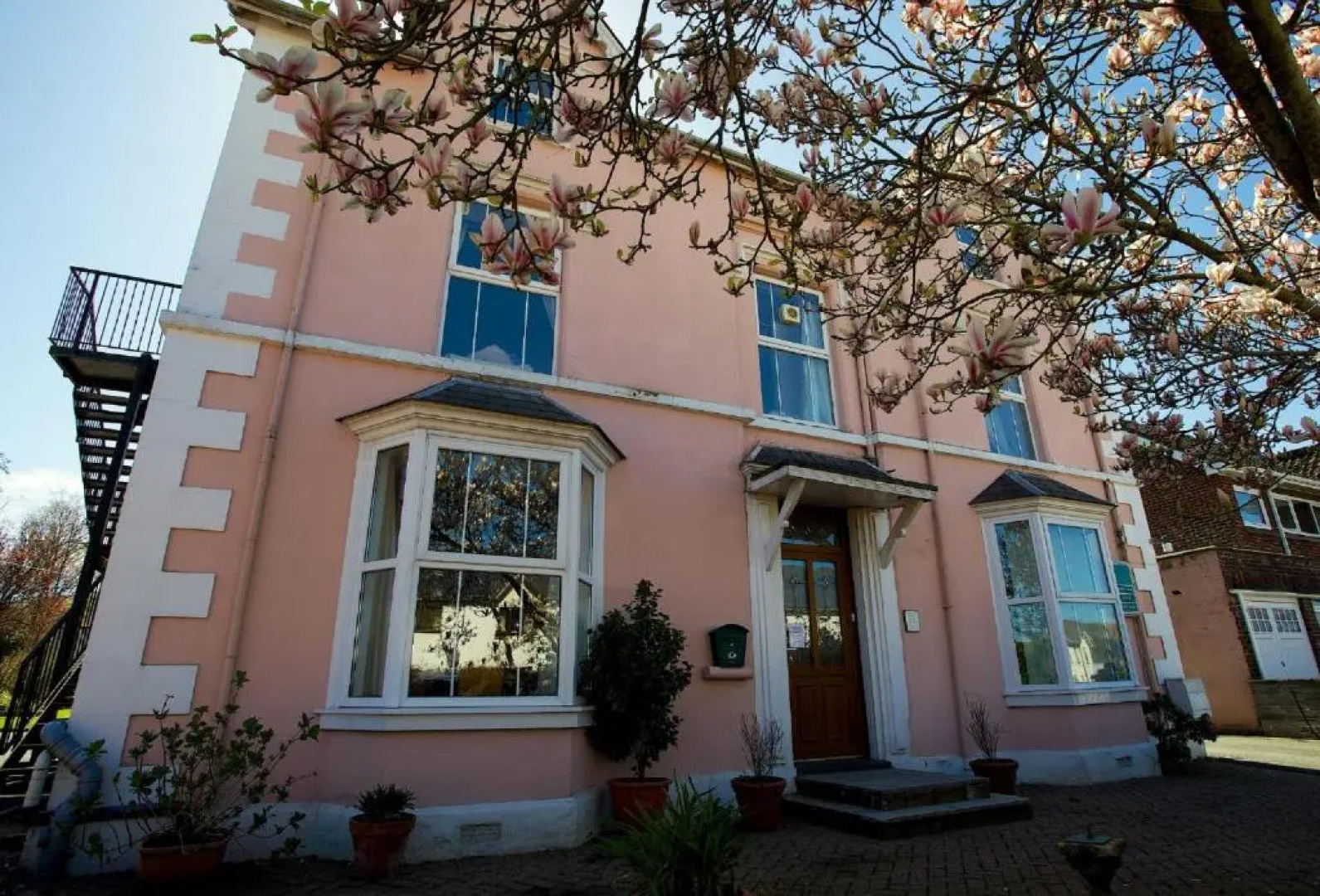 Maenllwyd Guest House