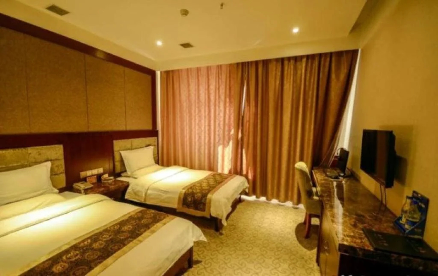 Huike Businiess Hotel