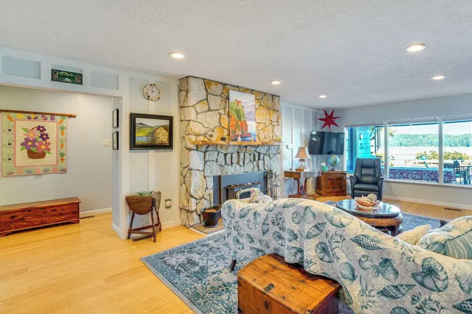 Across Water From Belfair SP: Hood Canal Cottage!