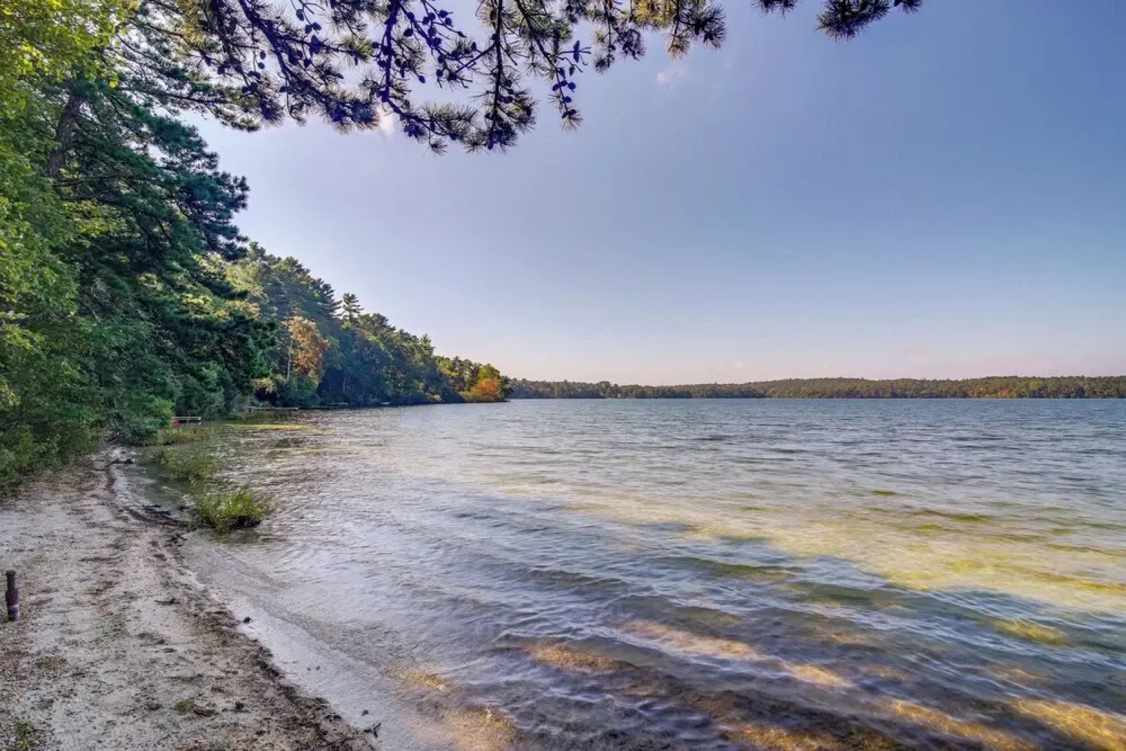Quiet Plymouth Cottage on Great South Pond!