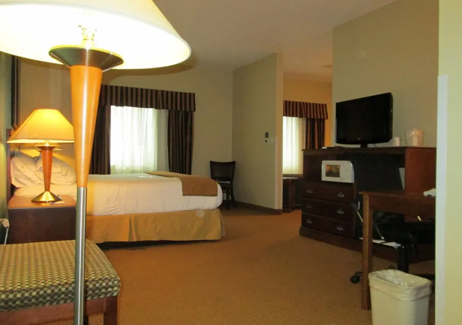 Holiday Inn Express Newell-Chester WV