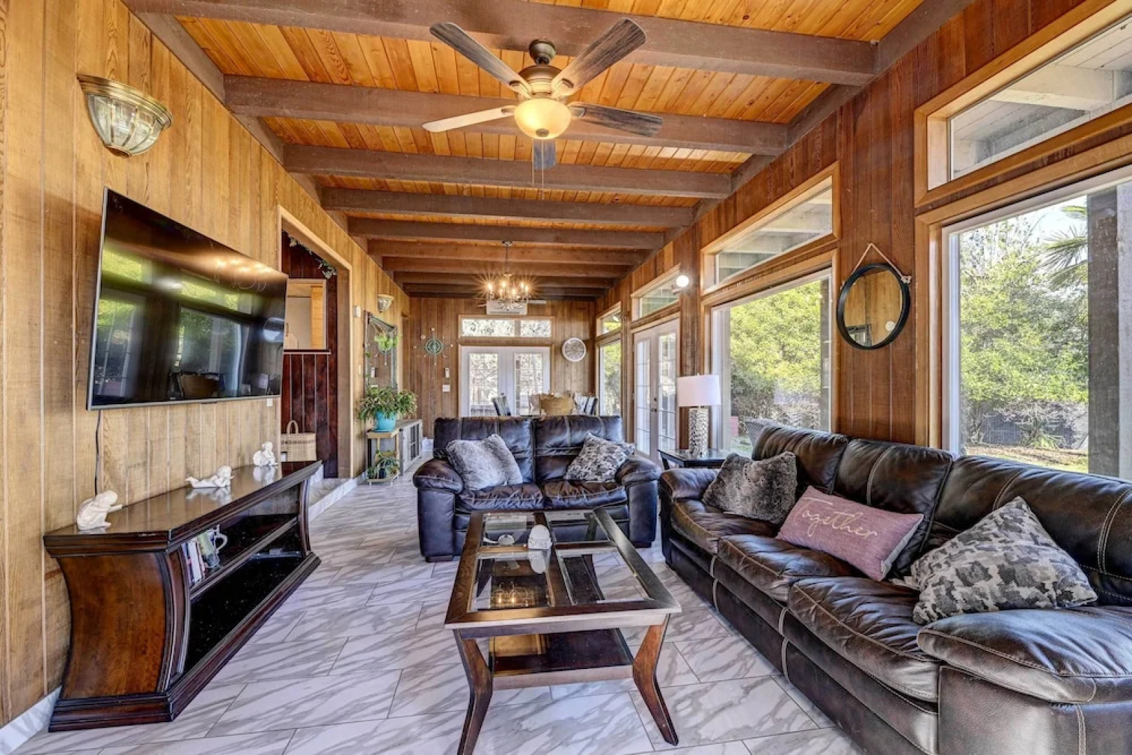 Pet-friendly Grants Pass Home w/ Hot Tub!