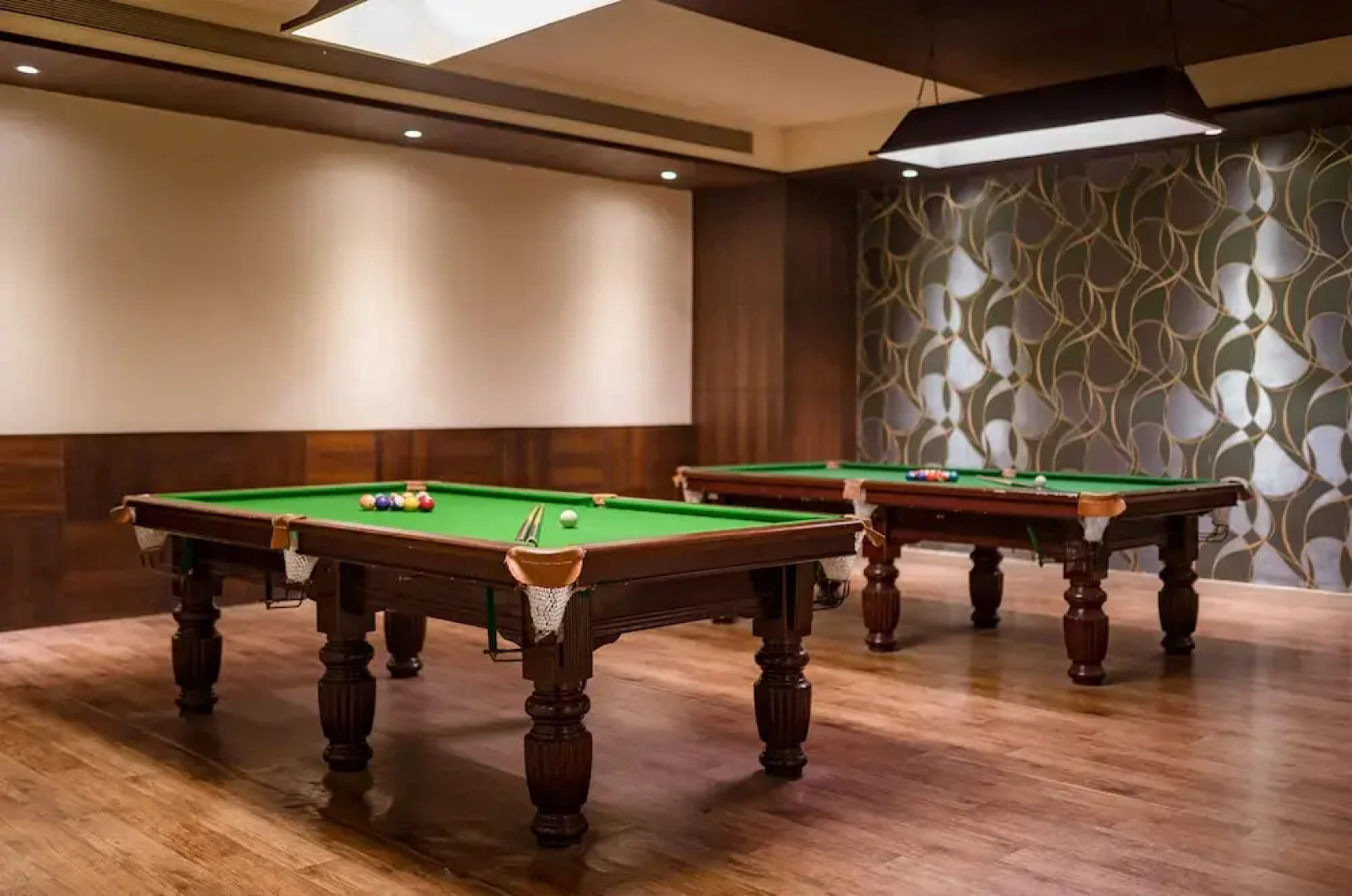 Crescent Spa And Resorts Indore