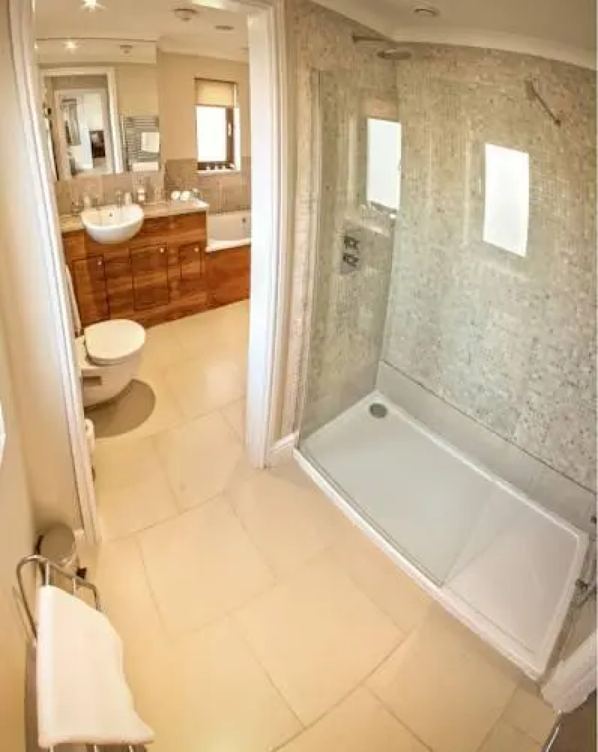 Arosfa Emlyn Country House