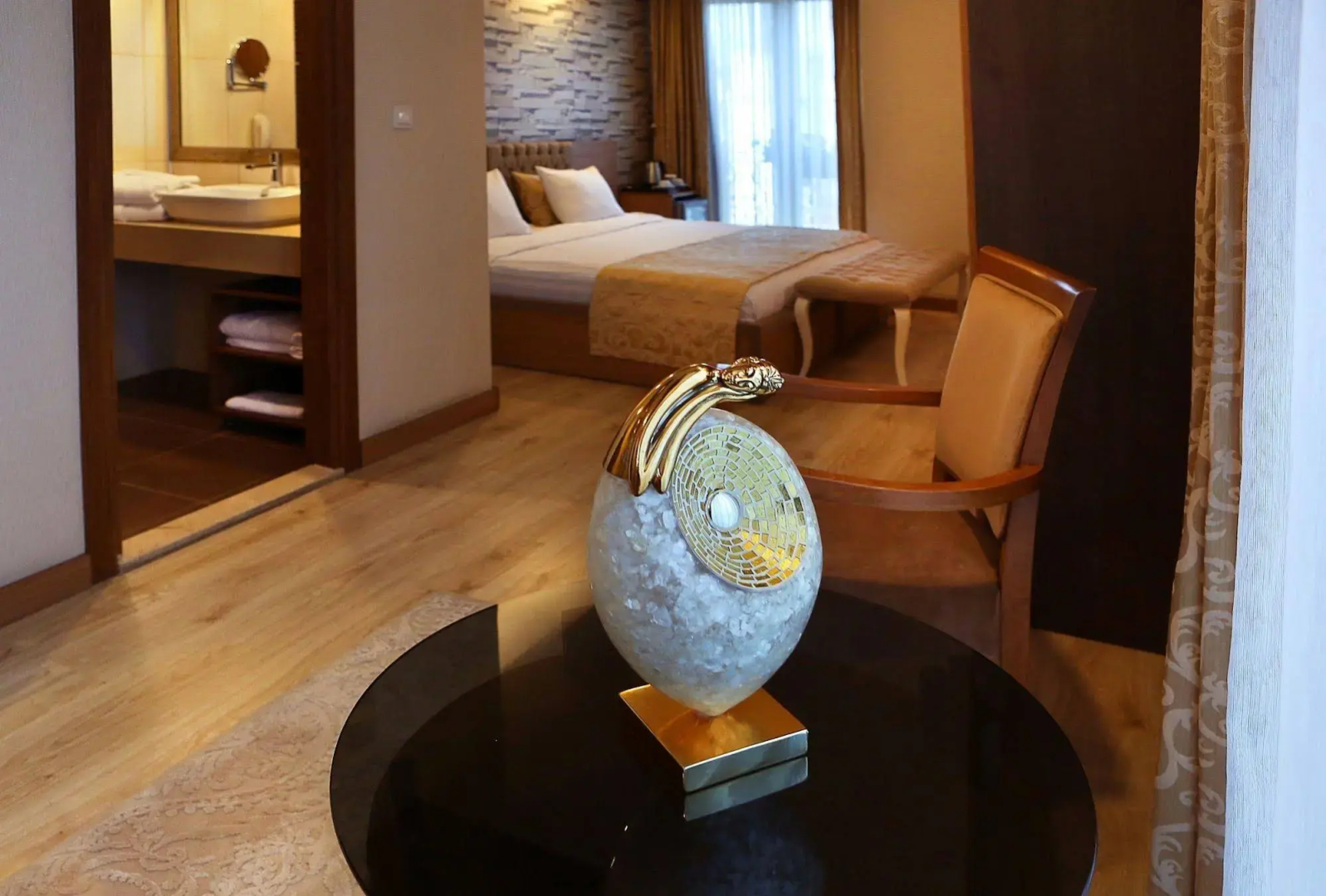 Paris Park Hotel