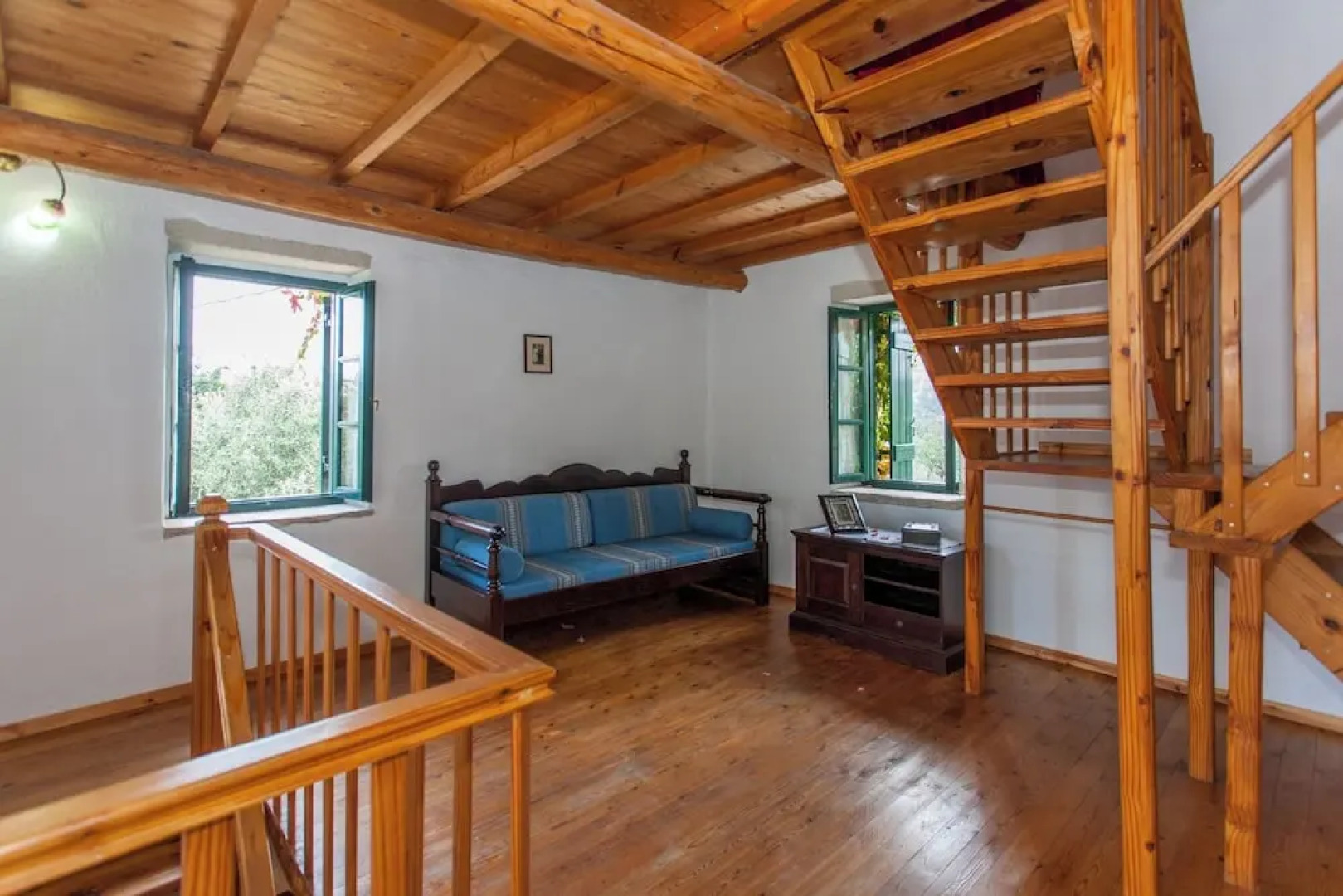 Dream 1 -traditional House With Pool To Share