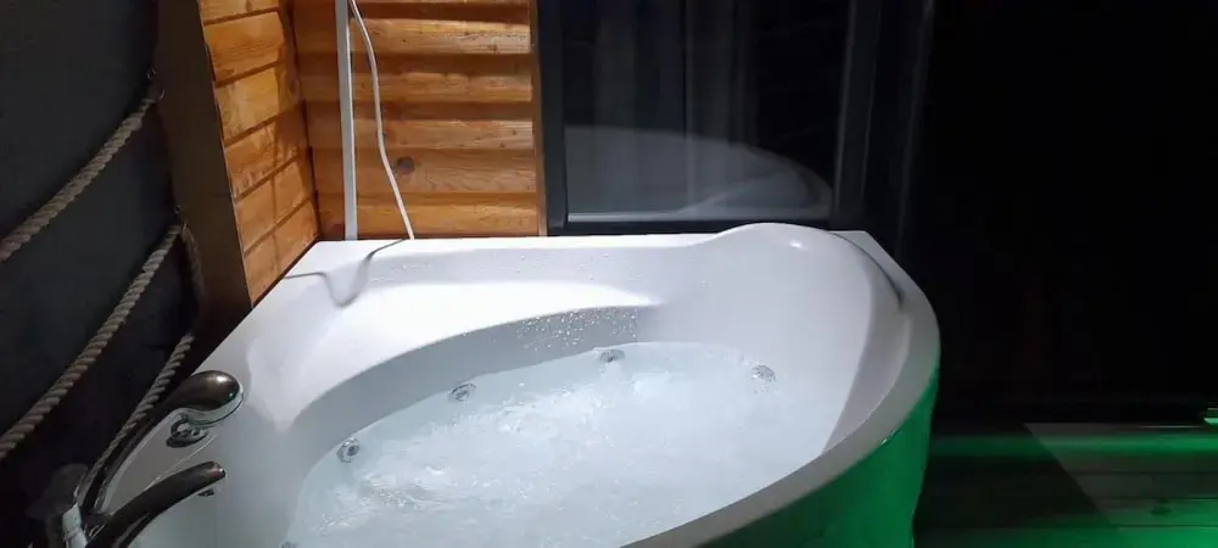 Bungalow Close to Beach With Jacuzzi in Fethiye