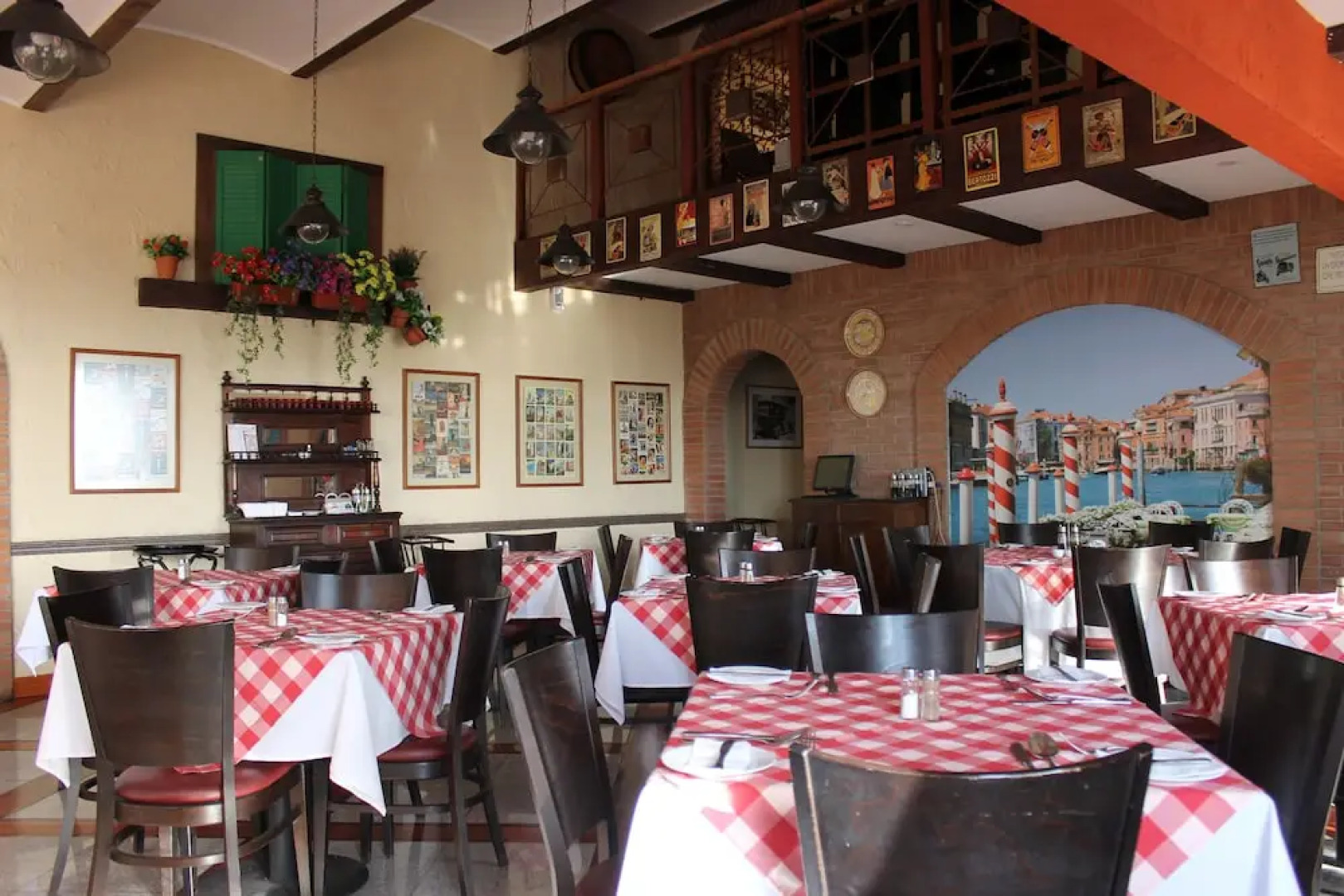 Hotel Florencia Suites & Apartments