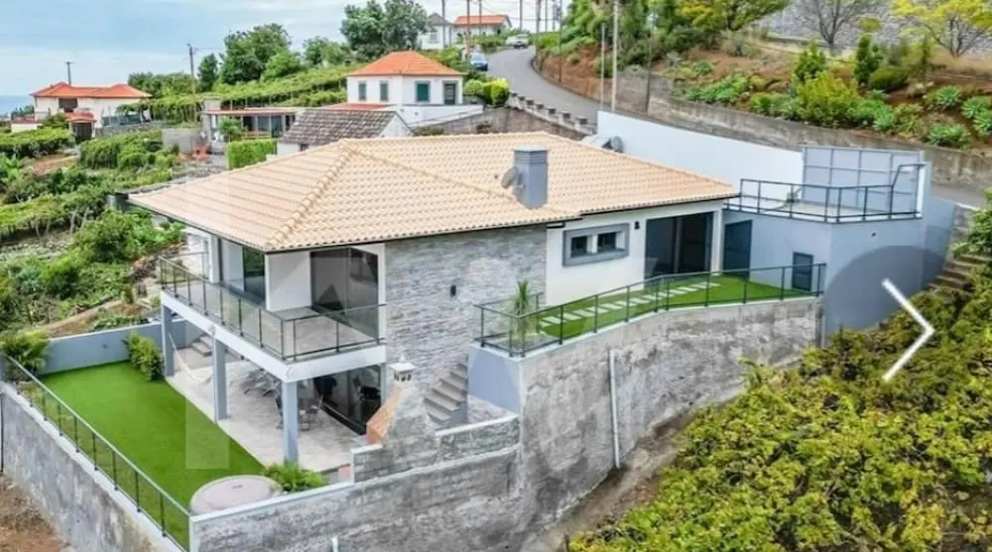 1Br House - Garden & Jacuzzi- Calheta