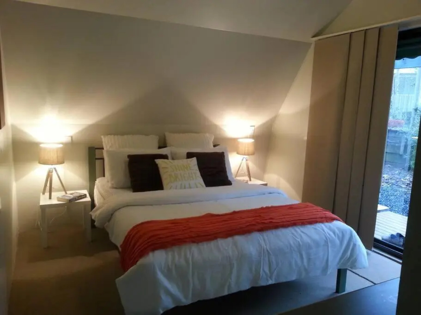 Deedy's Nest -Couple's Retreat at Mystery Bay