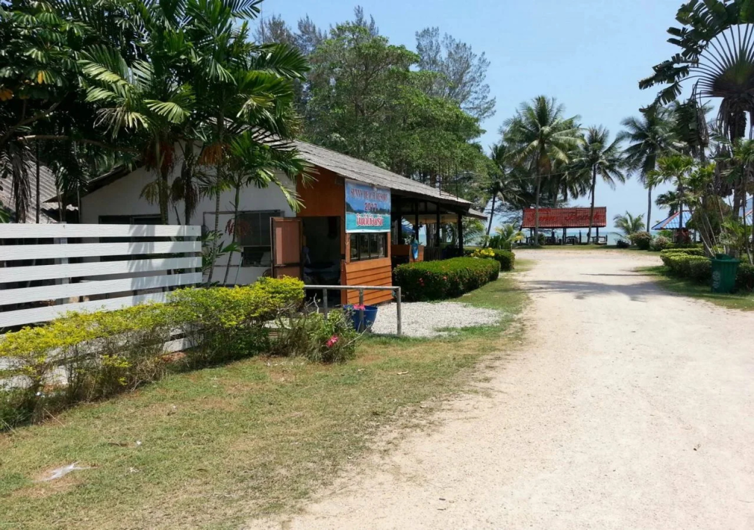 Chumphon Sunny Beach Resort