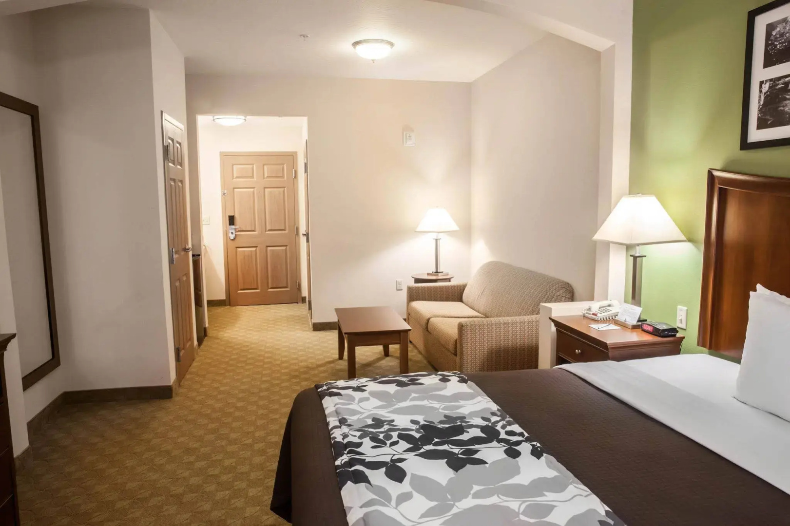 Sleep Inn & Suites