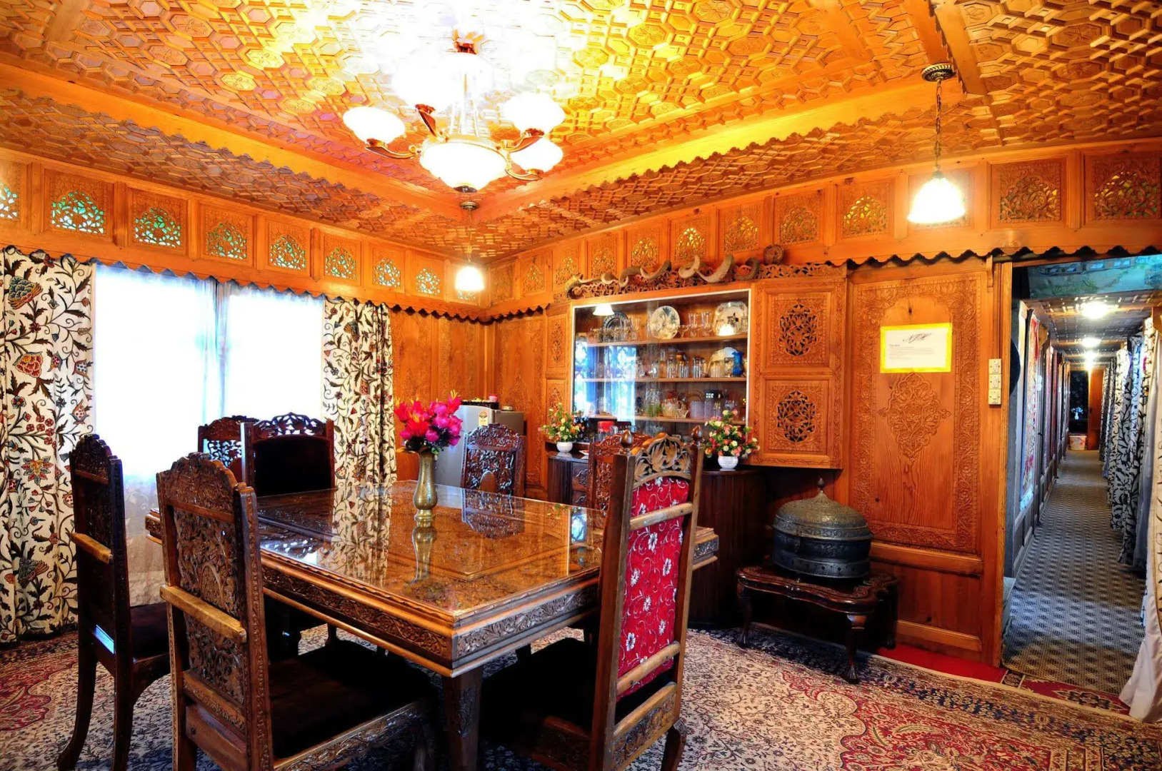 New Jacquline Heritage Houseboats Nigeen Lake