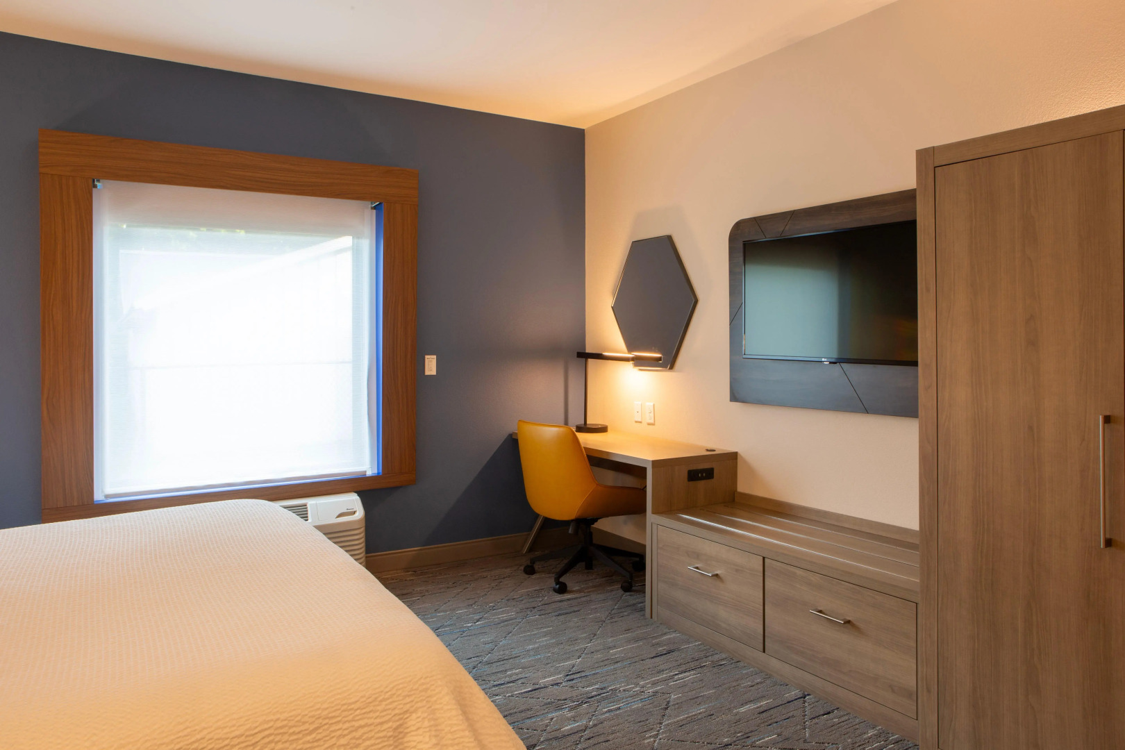 Holiday Inn Express & Suites Sioux City - Southern Hills by IHG